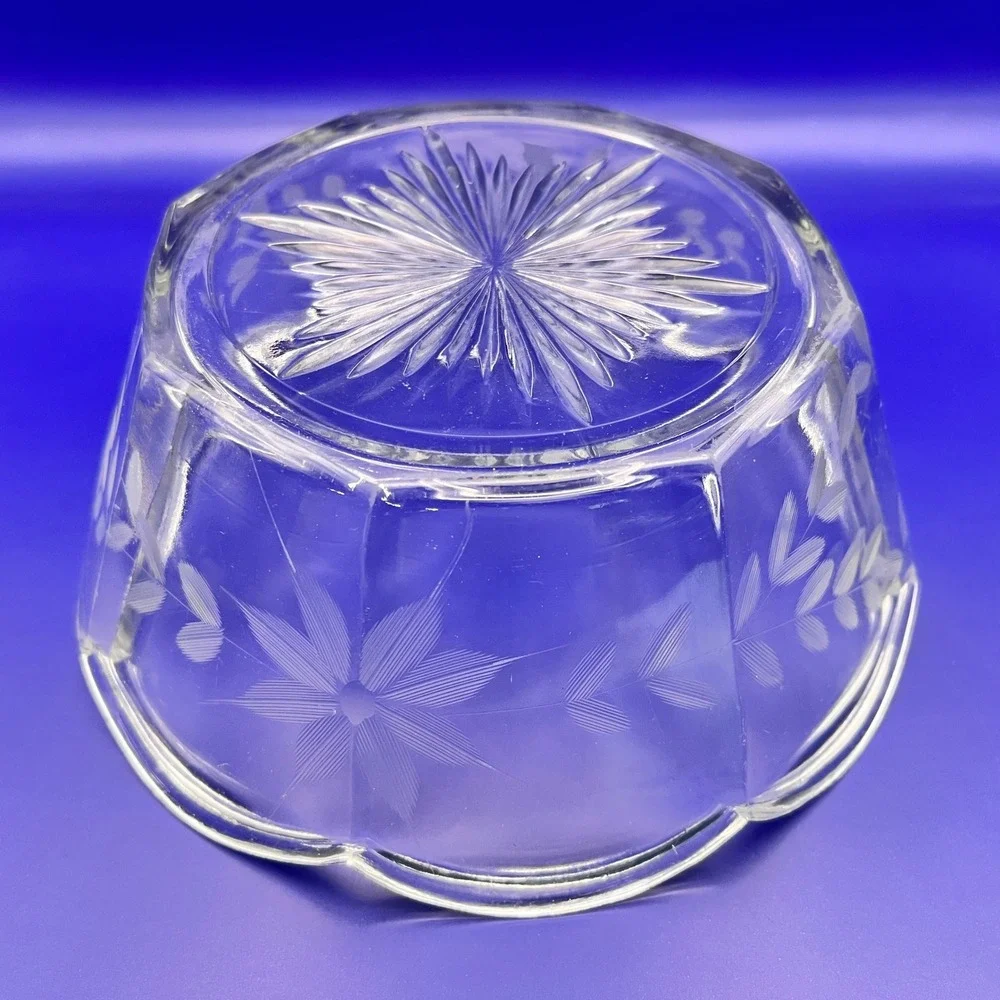Vtg A.H Heisey Etched Clear‎ Glass Floral Starburst Scalloped Serving Bowl 7.25